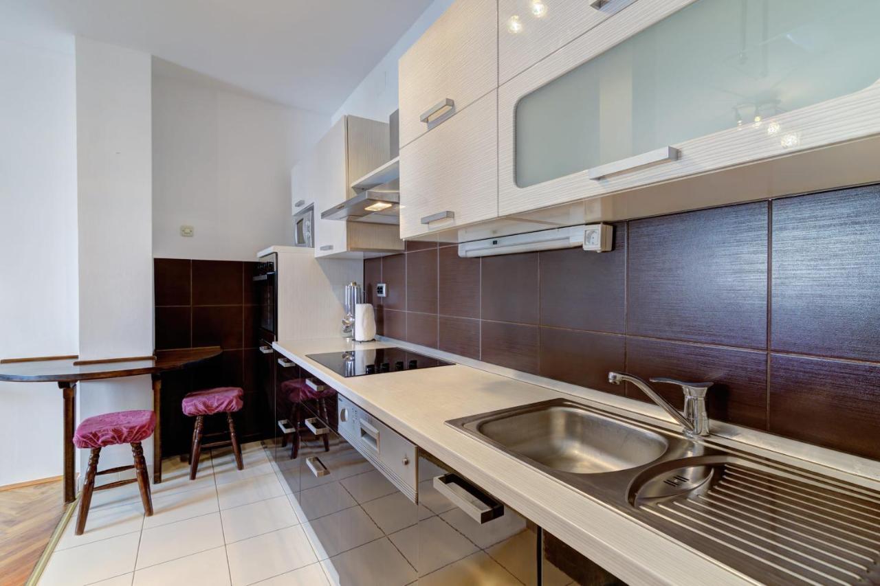 סנג' Apartments Zora מראה חיצוני תמונה